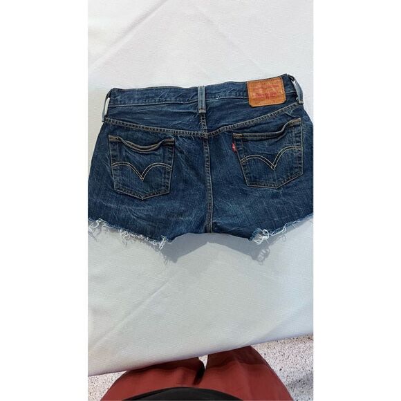 Levi's Women's Cutoff 501 Cotton Denim Jean Shorts Blue Dark Wash Size 24 - Picture 6 of 9